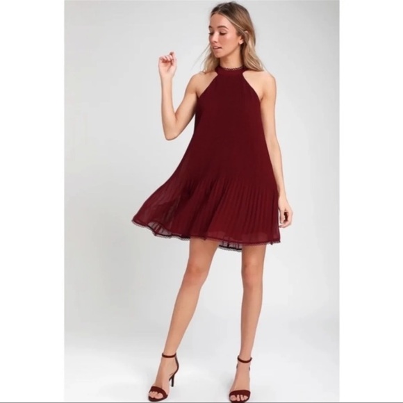 Lulu’s Red Pleated Chiffon Halter Neck Mini Swing Dress Small - Picture 1 of 12